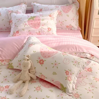 Strawberry Floral Print Duvet Cover - Image 3